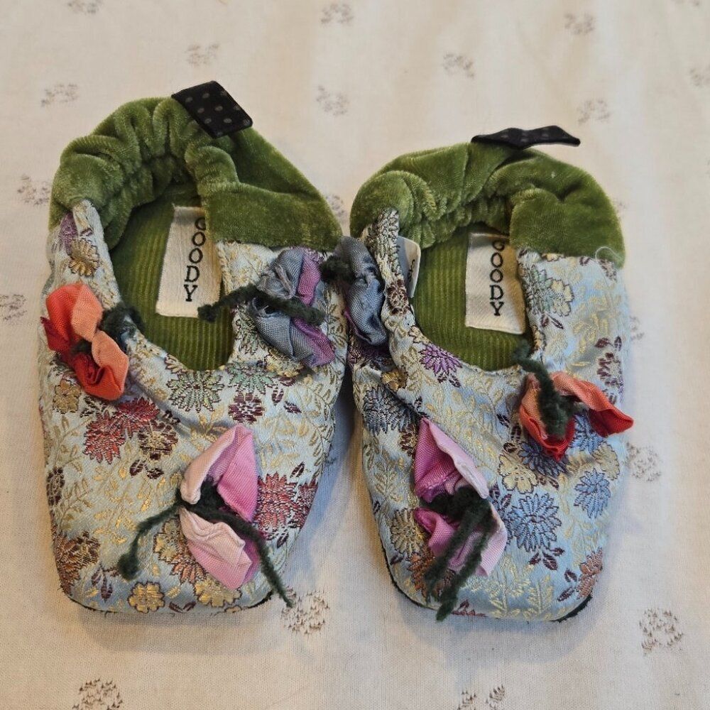 Goody Kids Floral Slippers - Green and Floral Multicolor Child XS